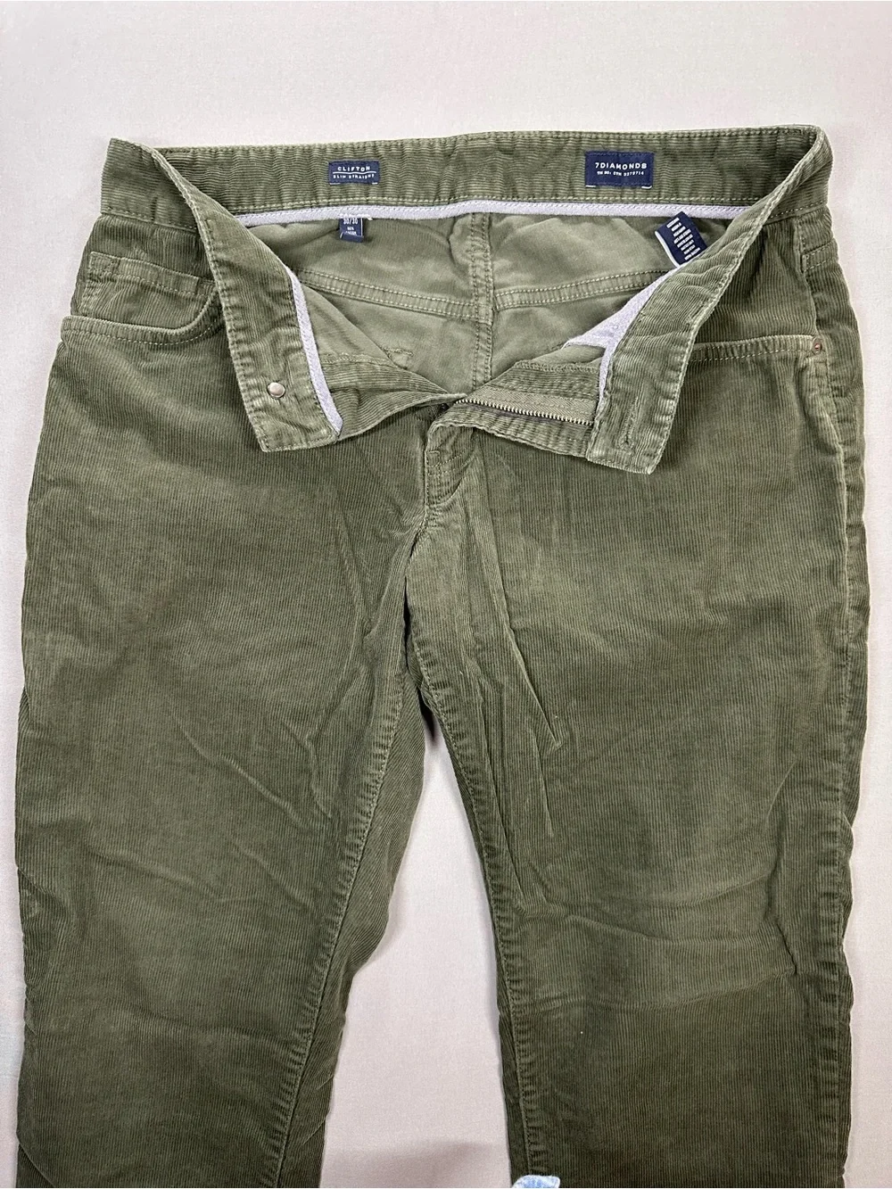 7 Diamonds Clifton Slim Straight, Olive Green Corduroy - Mens 30x30